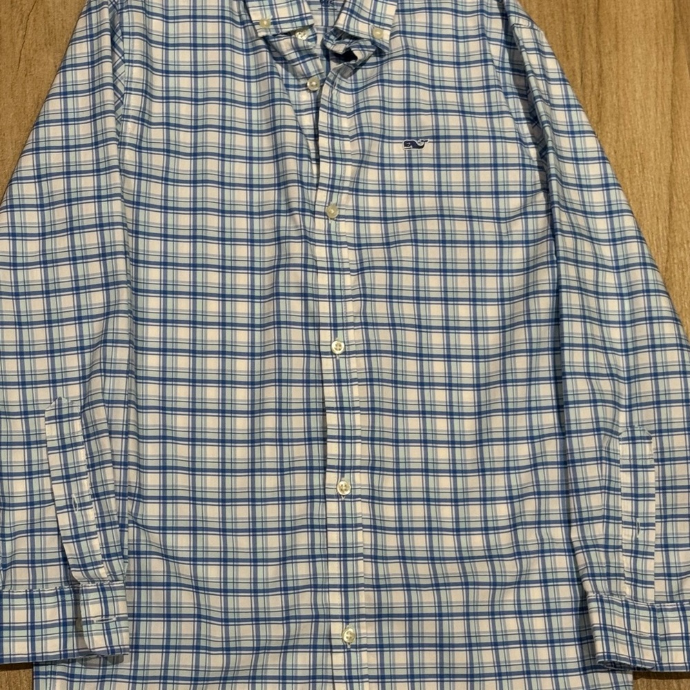 Boys Vineyard Vines size S (8-10)